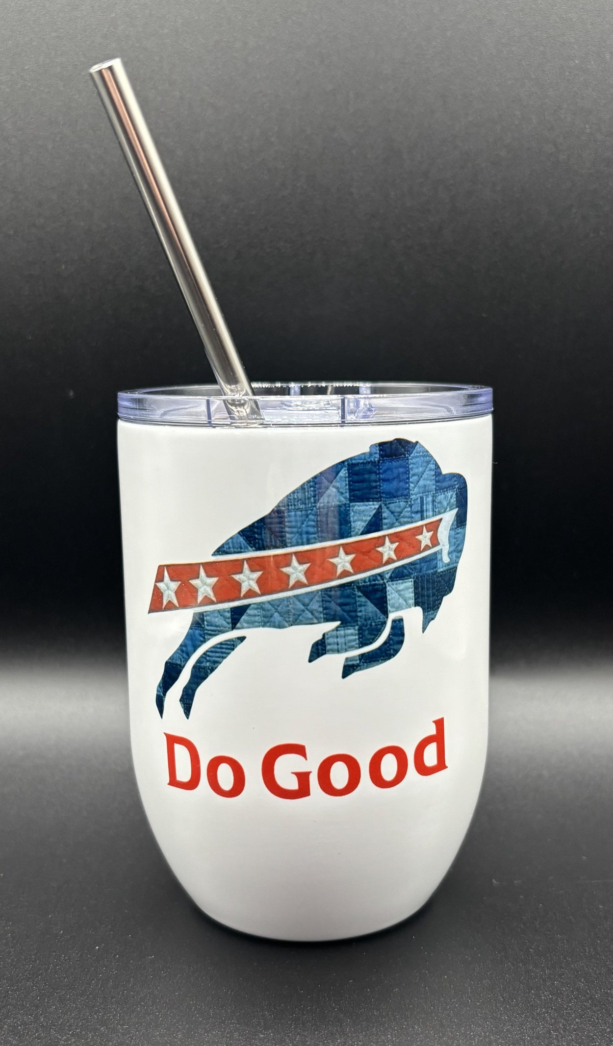 Drink cup with a blue patchwork buffalo and 'Do Good' text, Buffalo Bils, Courtly Quilter