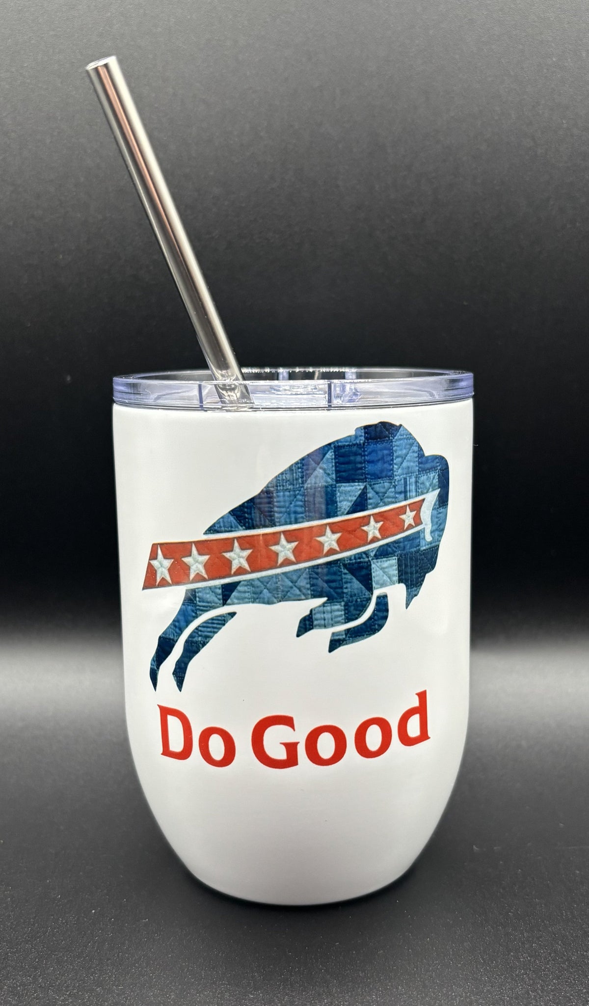 Drink cup with a blue patchwork buffalo and 'Do Good' text, Buffalo Bils, Courtly Quilter