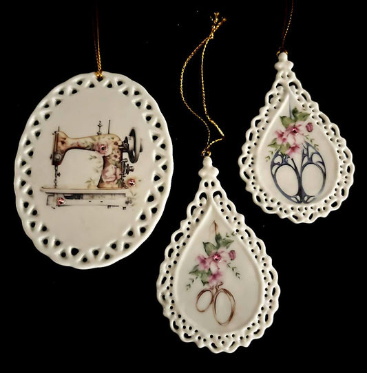 Courtly Quilter ceramic decorative ornaments with sewing machine and scissors